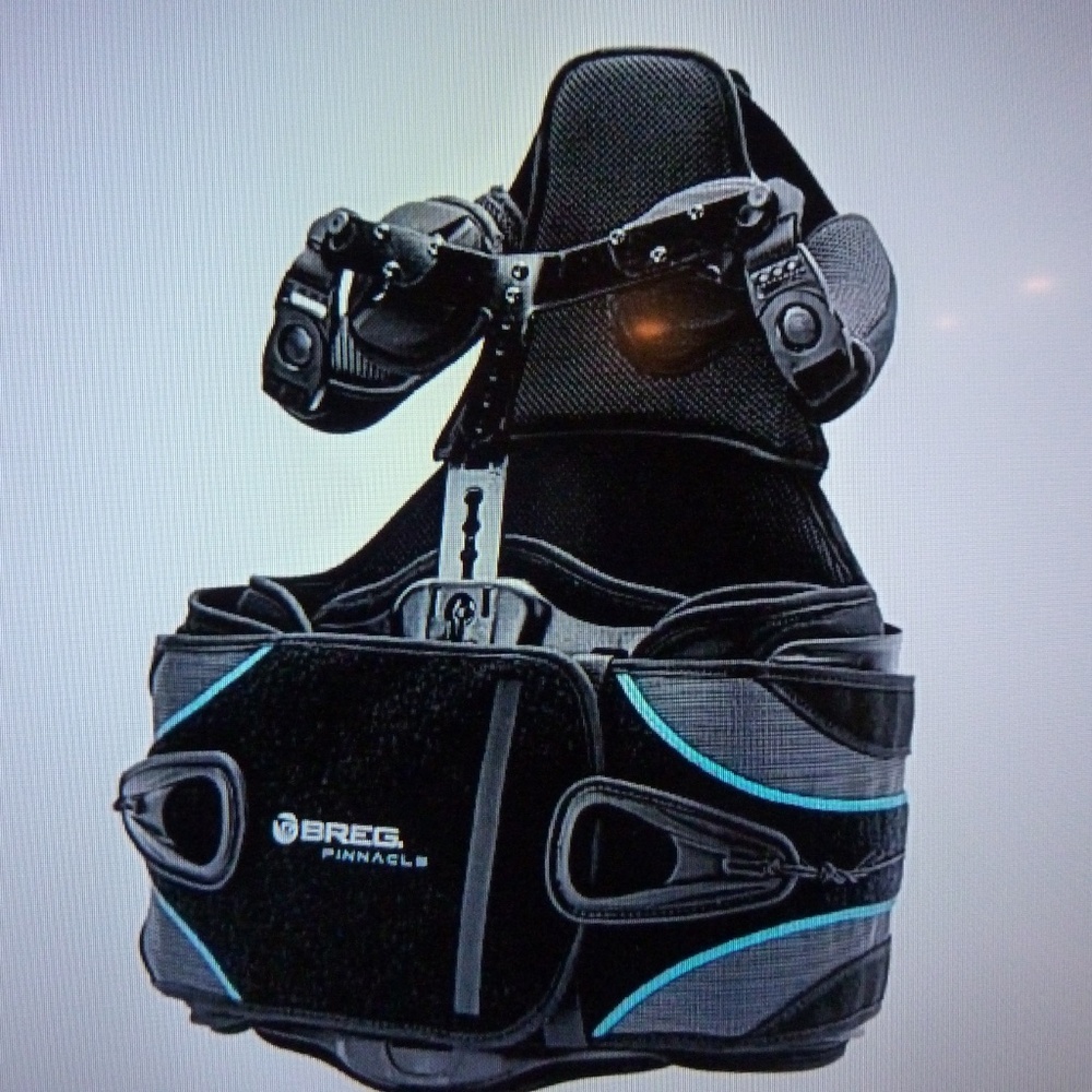 Pinnacle TLSO 464 Cervical brace by Breg